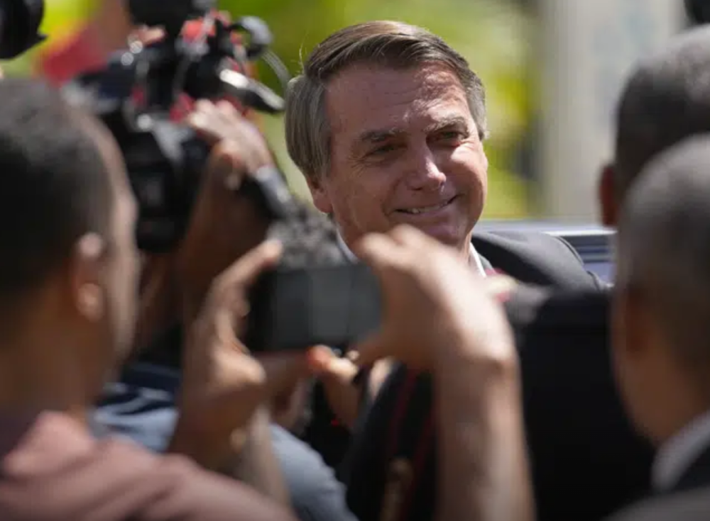 Policía De Brasil Allana Vivienda De Bolsonaro - Noticias Hora X Hora