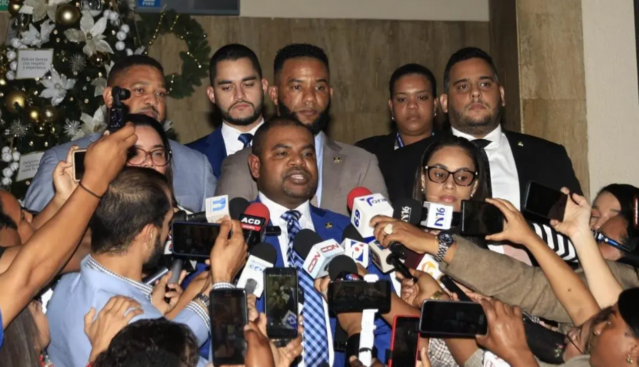 Captura de pantalla 2025-12-08 224532